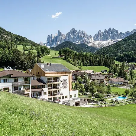 Hotel Tyrol-2